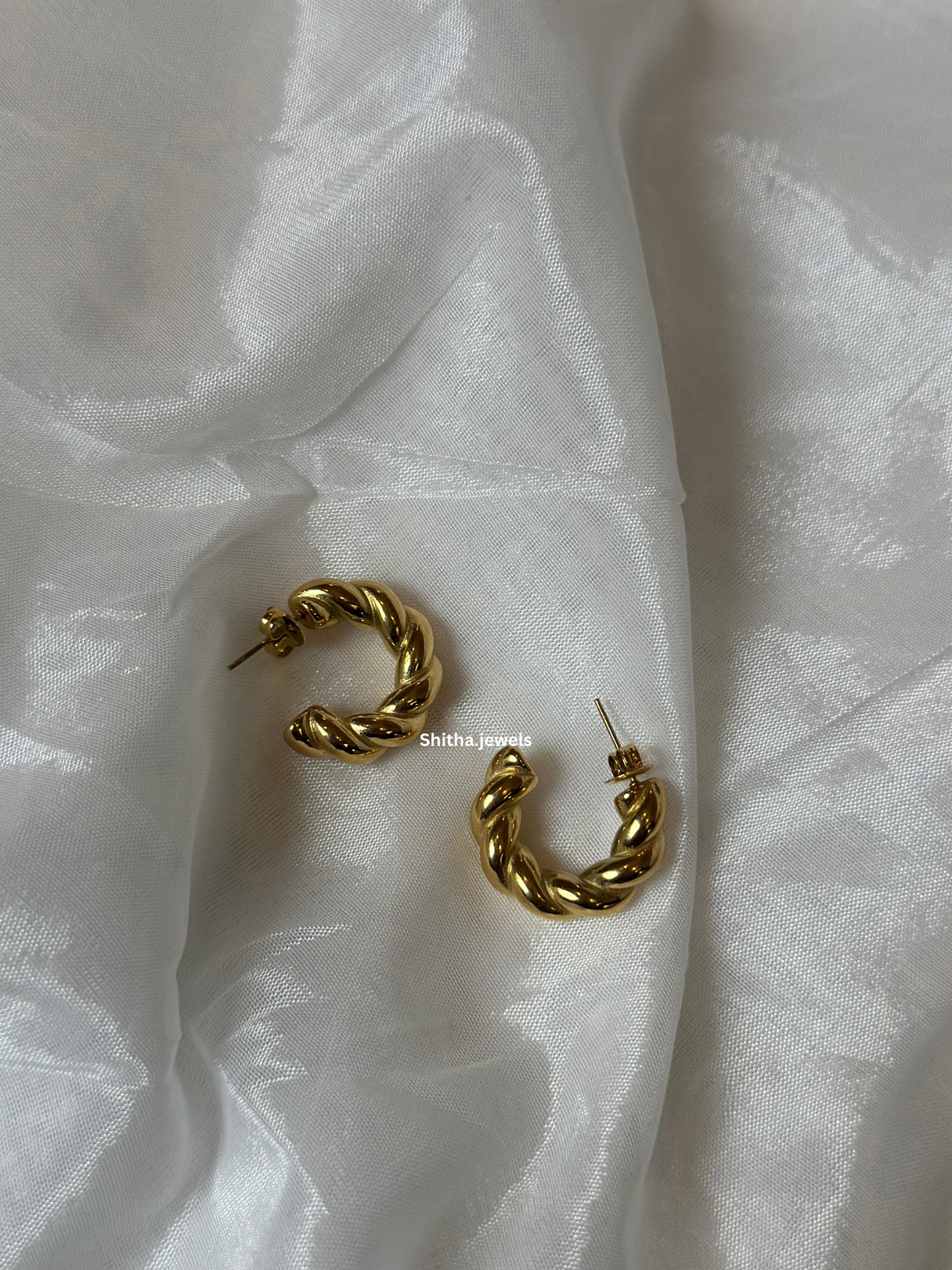 Luna Hoops