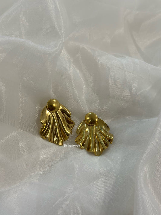 Bloom Gold Earrings