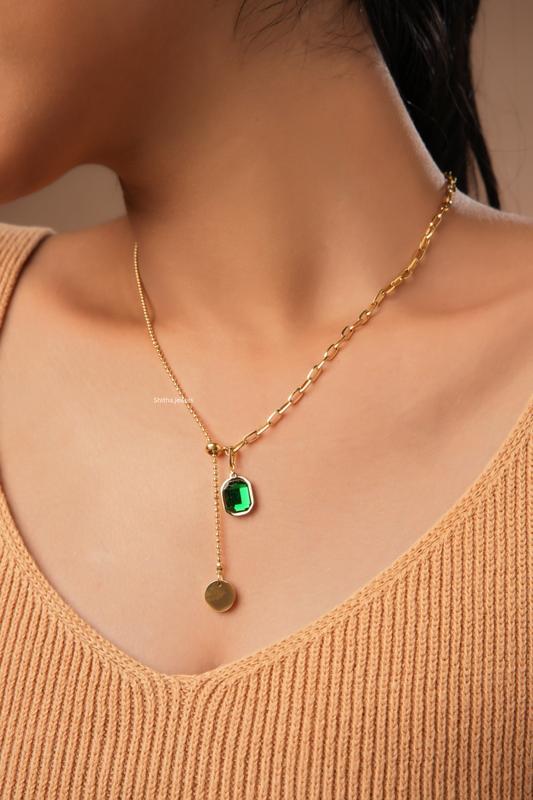 Classic Green Gold Necklace