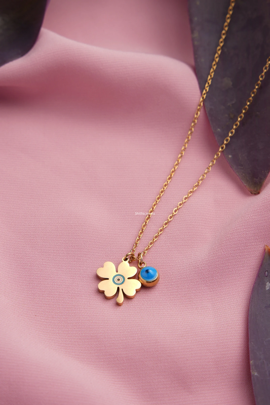 Clover Leaf Eye Necklace