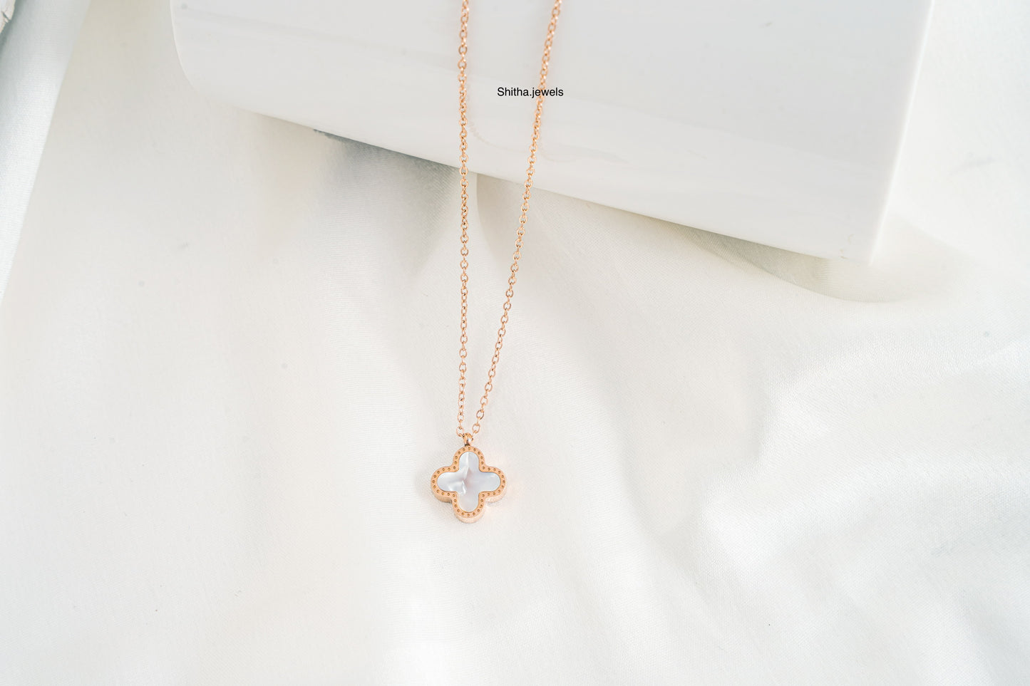 Clover Necklace