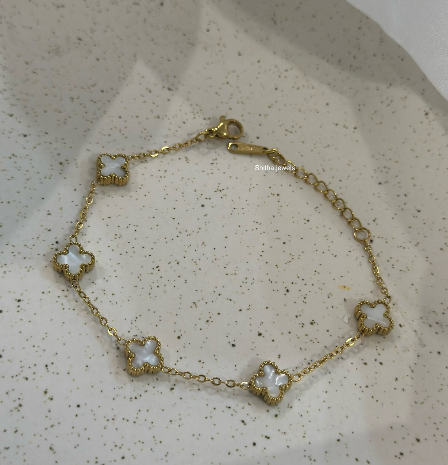 Vintage Clover Bracelet